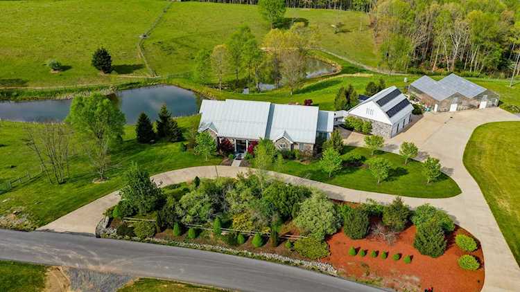 1931 Stone House Rd Caldwell, WV 24925