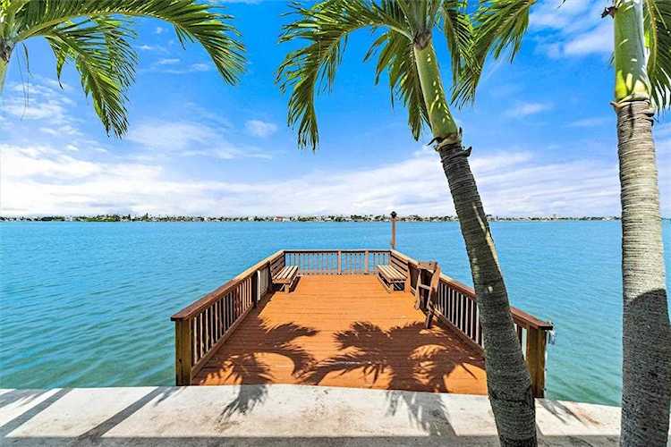 685 Boca Ciega Point Blvd S #685 St. Petersburg, FL 33708