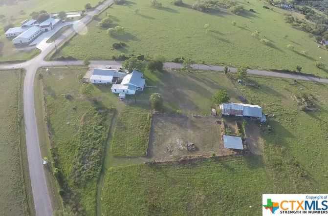 5959 County Road 12 Hallettsville, TX 77964