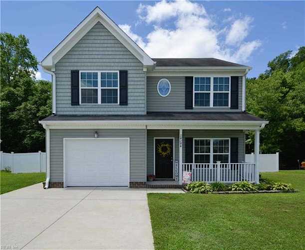24284 John Henry St Windsor, VA 23487 | MLS 10448421 Photo 1