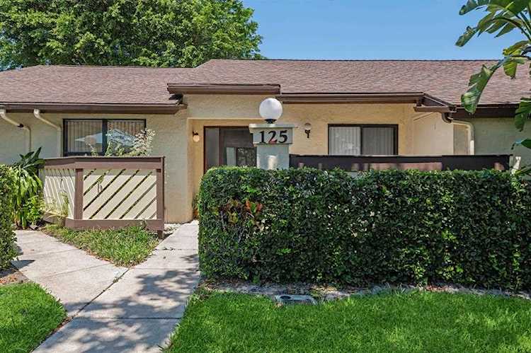 125 Manchineel Court Royal Palm Beach, FL 33411