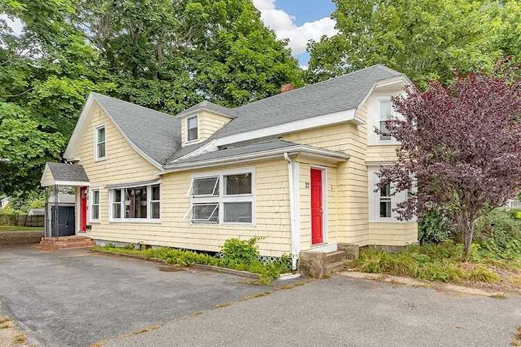 22 Enon Street Beverly, MA 01915
