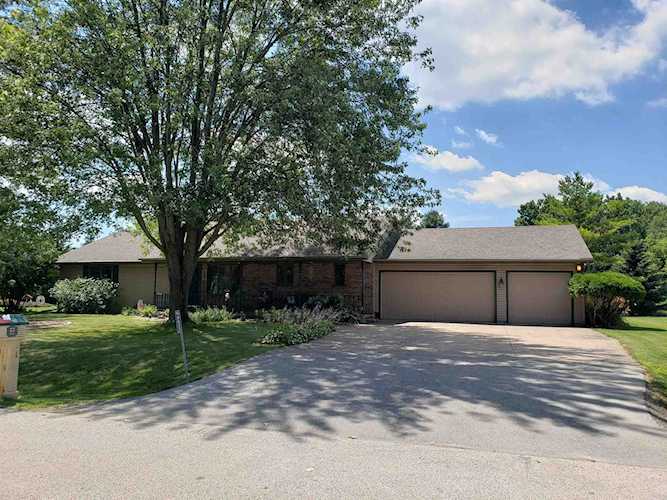 N8655 Firelane 9 Ln Menasha, WI 54952