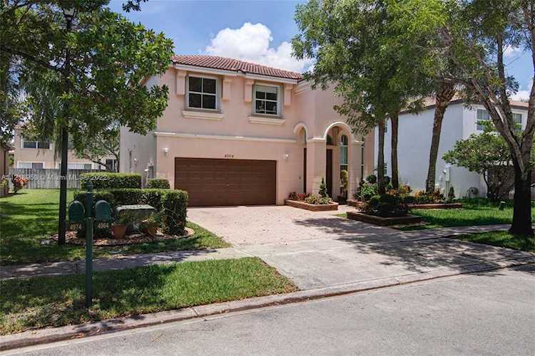 4964 SW 158th Way Miramar, FL 33027