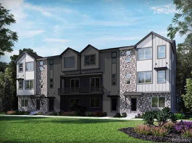 5709 Urban Ct Arvada, CO 80002