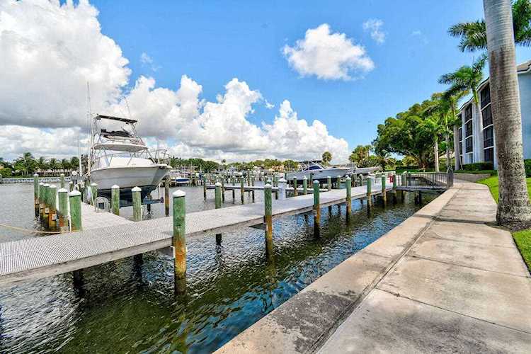 544 N Bay Colony Drive Juno Beach, FL 33408