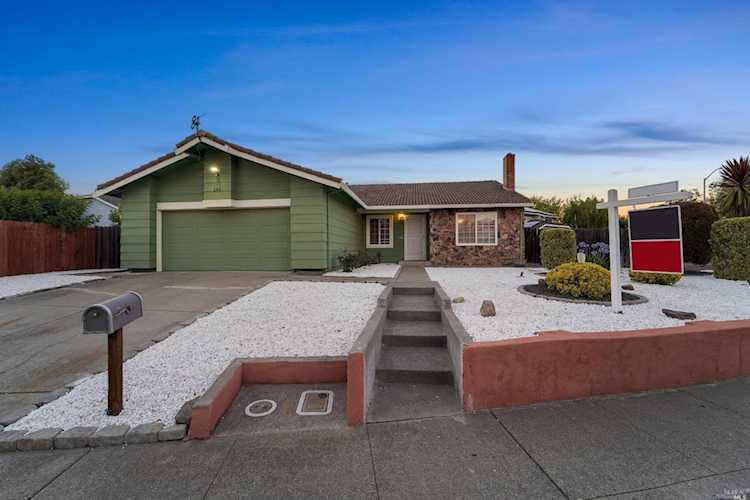 148 Tellerday Court Vallejo, CA 94589 | MLS 322061089 Photo 1