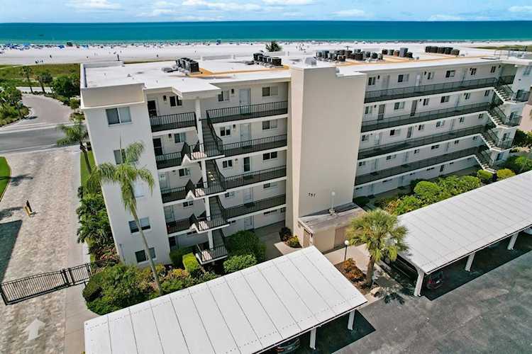 757 Beach Rd #112 Sarasota, FL 34242