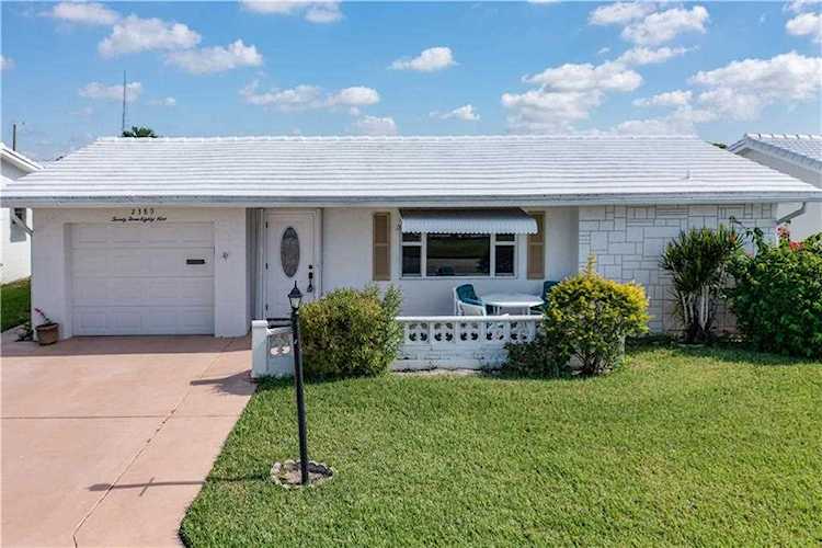 2389 SW 13th Ave Boynton Beach, FL 33426