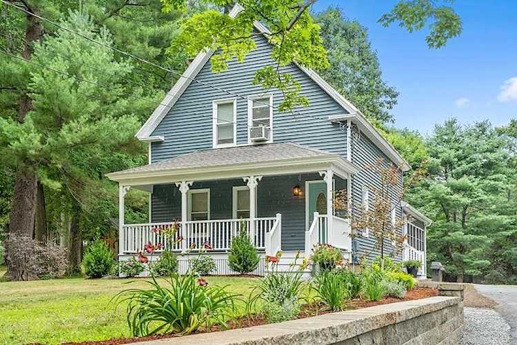 48 Townsend Rd Groton, MA 01450