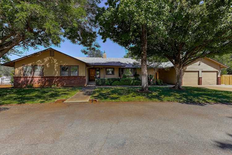 19745 Midland Dr Redding, CA 96003