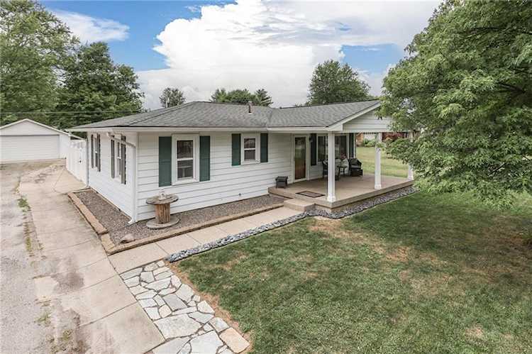 118 S Tresslar Ave Bargersville, IN 46106