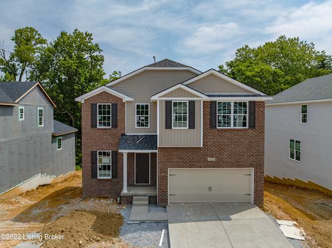 8408 Gateway Run Rd Louisville, KY 40229