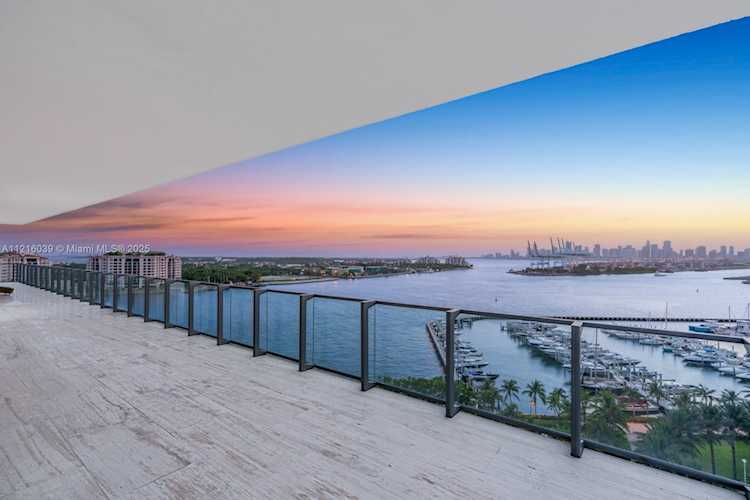 800 S Pointe Dr #1204 Miami Beach, FL 33139