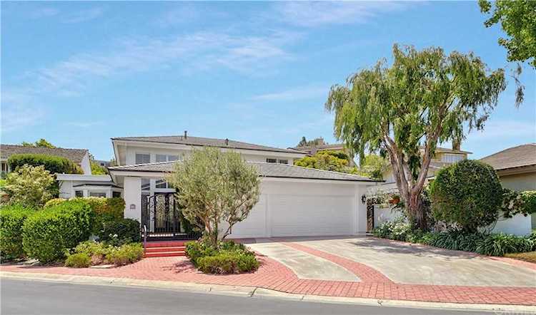 42 Rue Fontainbleau Newport Beach, CA 92660 | MLS NP22084338 Photo 1