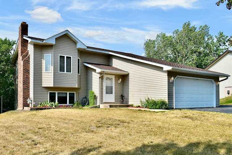17937 Jaguar Path Lakeville, MN 55044