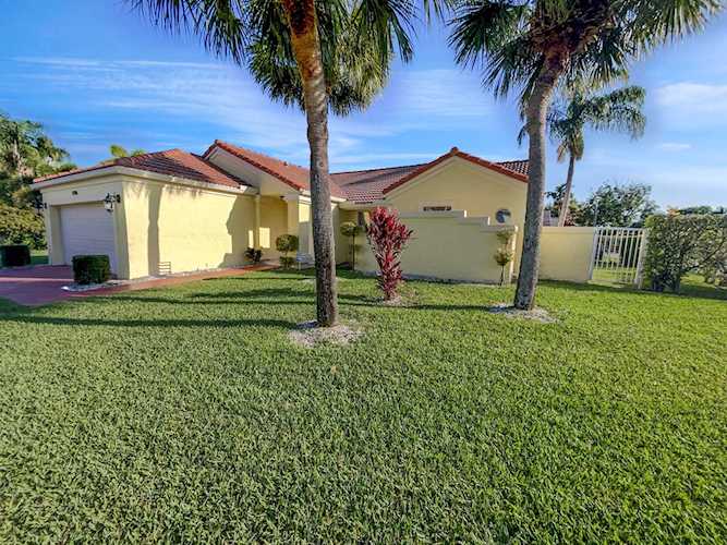 4796 NW 3rd Court Deerfield Beach, FL 33442