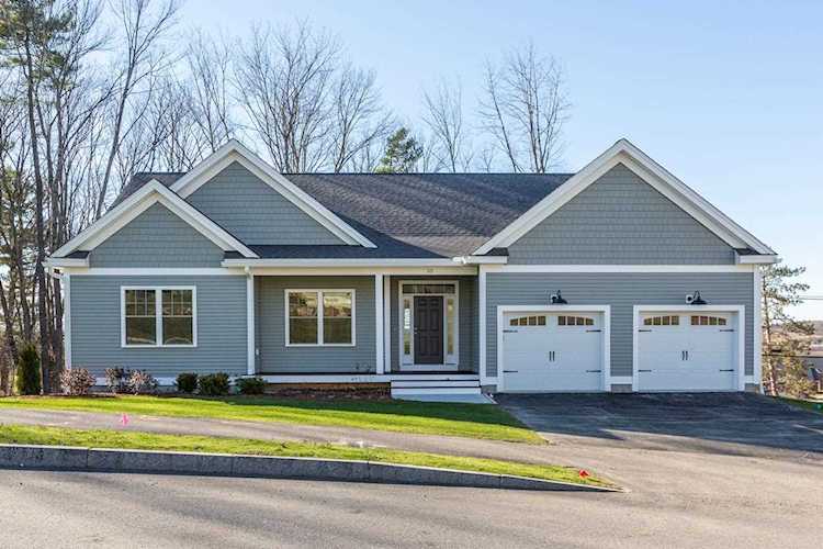 55 Scenic Dr #2A Manchester, NH 03104