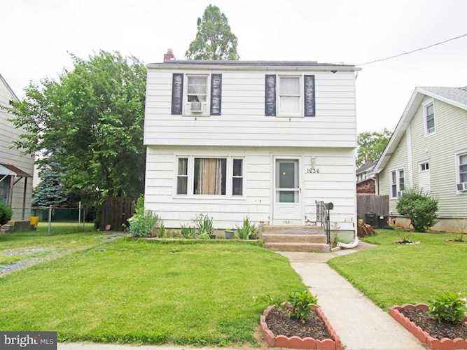 1636 49th St Pennsauken, NJ 08110