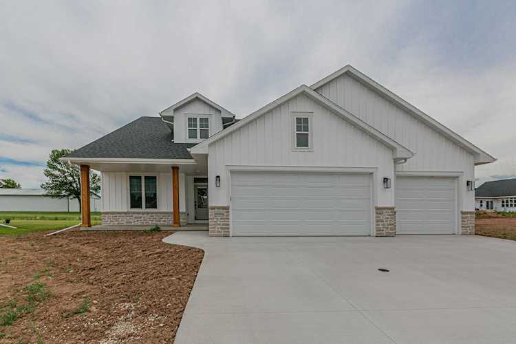 N9334 Dusty Dr Appleton, WI 54915