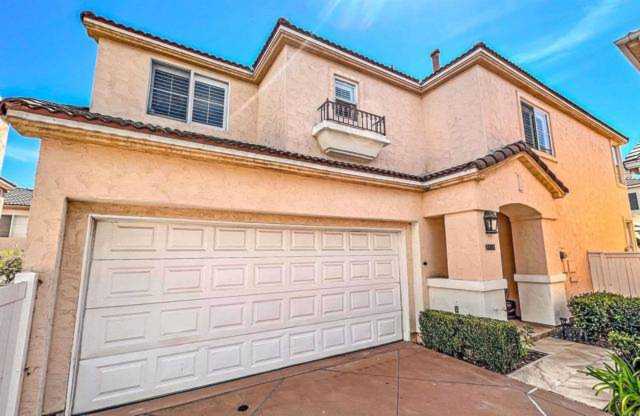 1194 Calle Tesoro Chula Vista, CA 91915