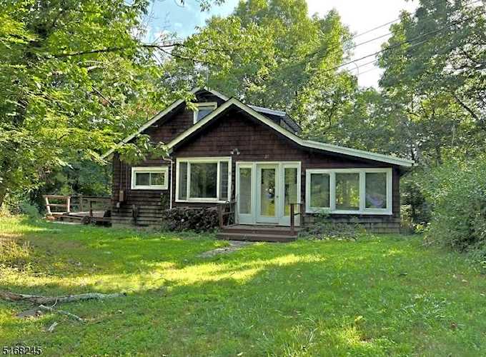 27 Afterglow Rd Sparta Twp., NJ 07871