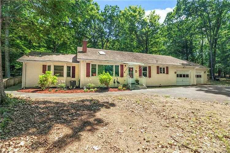 163 Good Hill Road Oxford, CT 06478