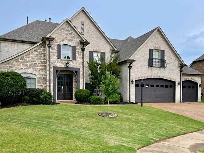 80 Cypress Point Cv Oakland, TN 38060