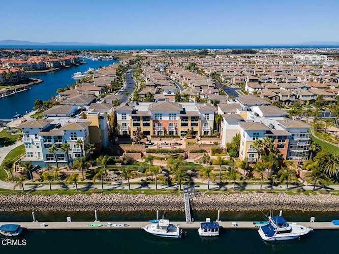 1532 Seabridge Ln Oxnard, CA 93035