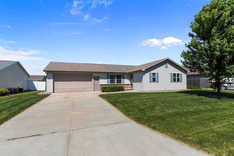 1052 Tracey St Menasha, WI 54952