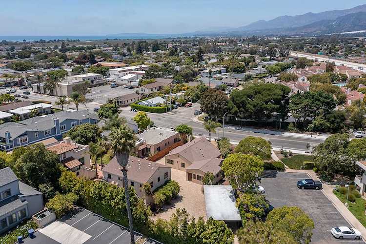 1112 Linden Ave Carpinteria, CA 93013