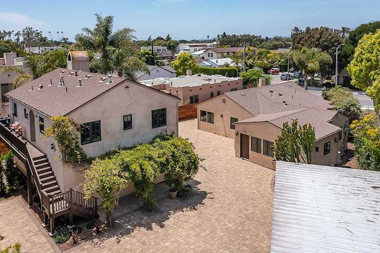1118 Linden Ave Carpinteria, CA 93013