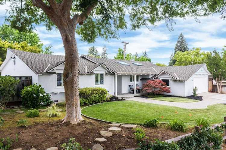 2000 Scott Ln Los Altos, CA 94024