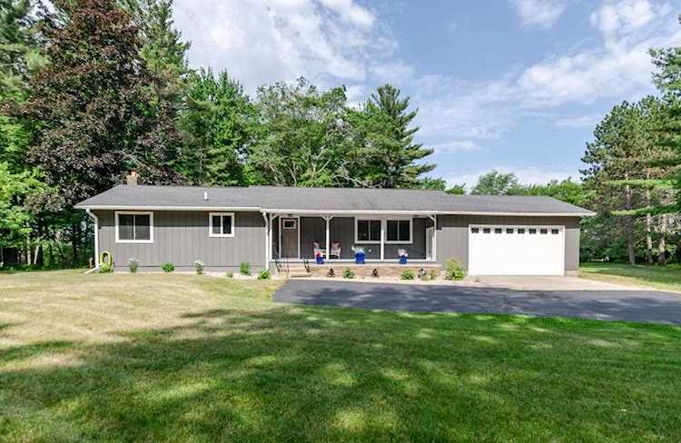 N2189 Shore Dr Marinette, WI 54143