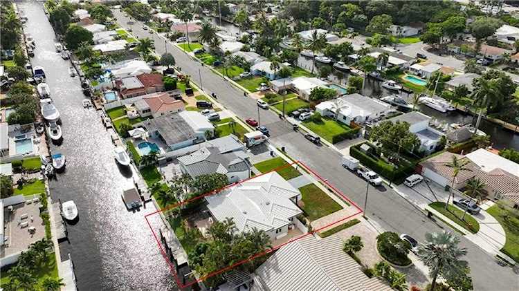 1200 Mango Isle Fort Lauderdale, FL 33315