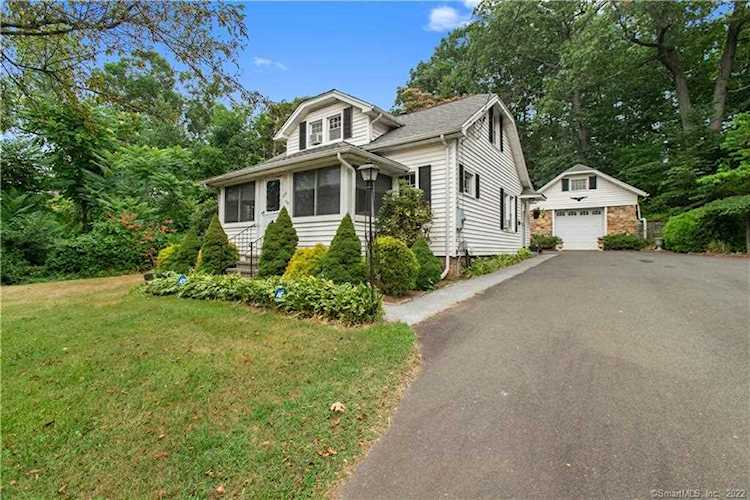 216 North Main Street Branford, CT 06405