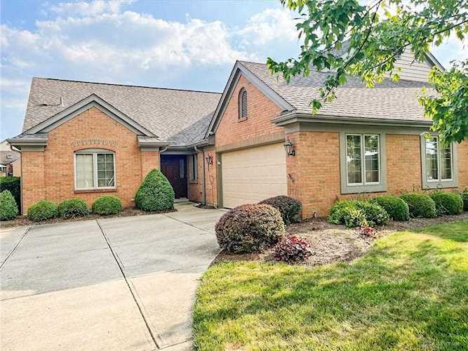 2324 Vienna Parkway Miamisburg, OH 45459