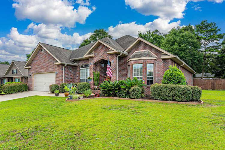 221 Paradise Palm Circle Crestview, FL 32536