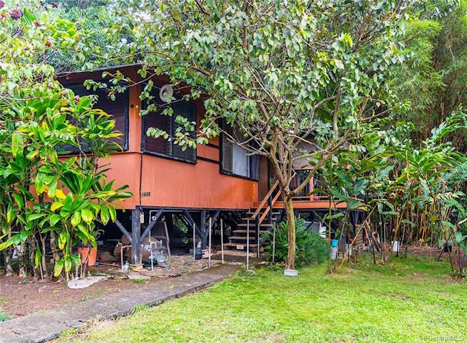 1606 Laulani Street Honolulu, HI 96819