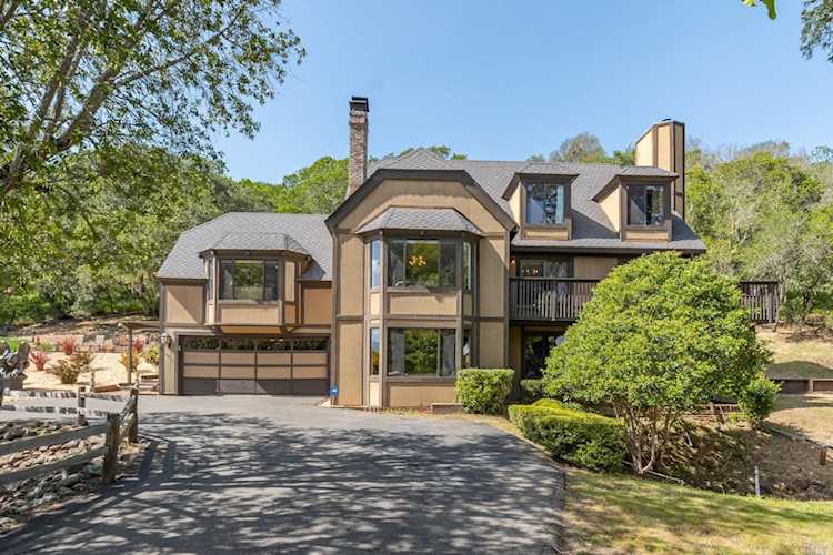 366 Sunset Trail Novato, CA 94945