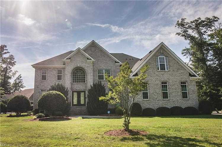 1861 Mayberry Dr Virginia Beach, VA 23456 | MLS 10447278 Photo 1