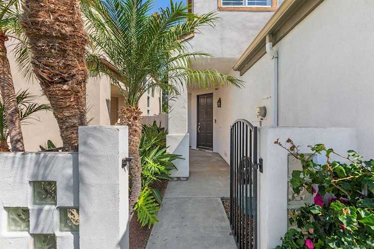 4530 Da Vinci St San Diego, CA 92130