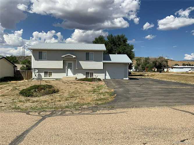124 E 4th St Dinosaur, CO 81610