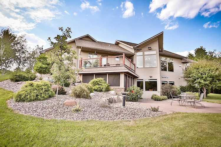 555 Chinnock Lane River Falls, WI 54022 | MLS 6239585 Photo 1