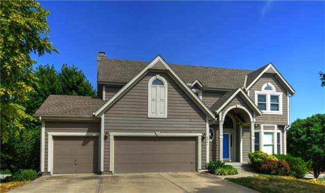 6961 Greenwood St Shawnee, KS 66216