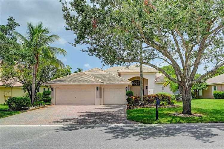 10885 NW 66th Ct Parkland, FL 33076