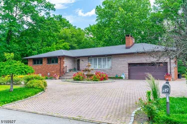 52 Big Piece Rd Fairfield Twp., NJ 07004