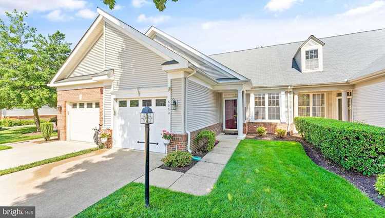 6902 Walnut Hill Dr Gainesville, VA 20155 | MLS VAPW2030686 Photo 1