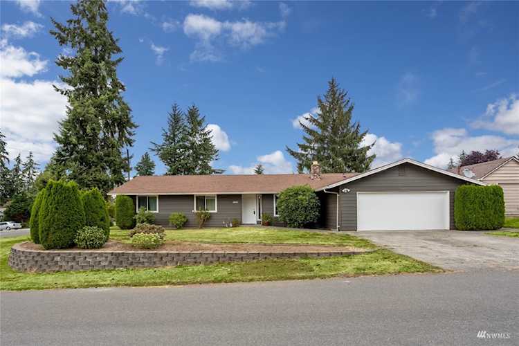 1220 SW 162nd St Burien, WA 98166