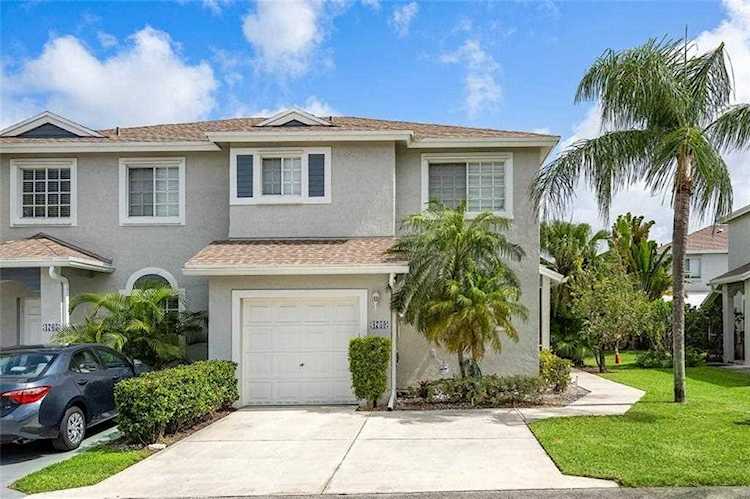 4759 SW 14th St Deerfield Beach, FL 33442